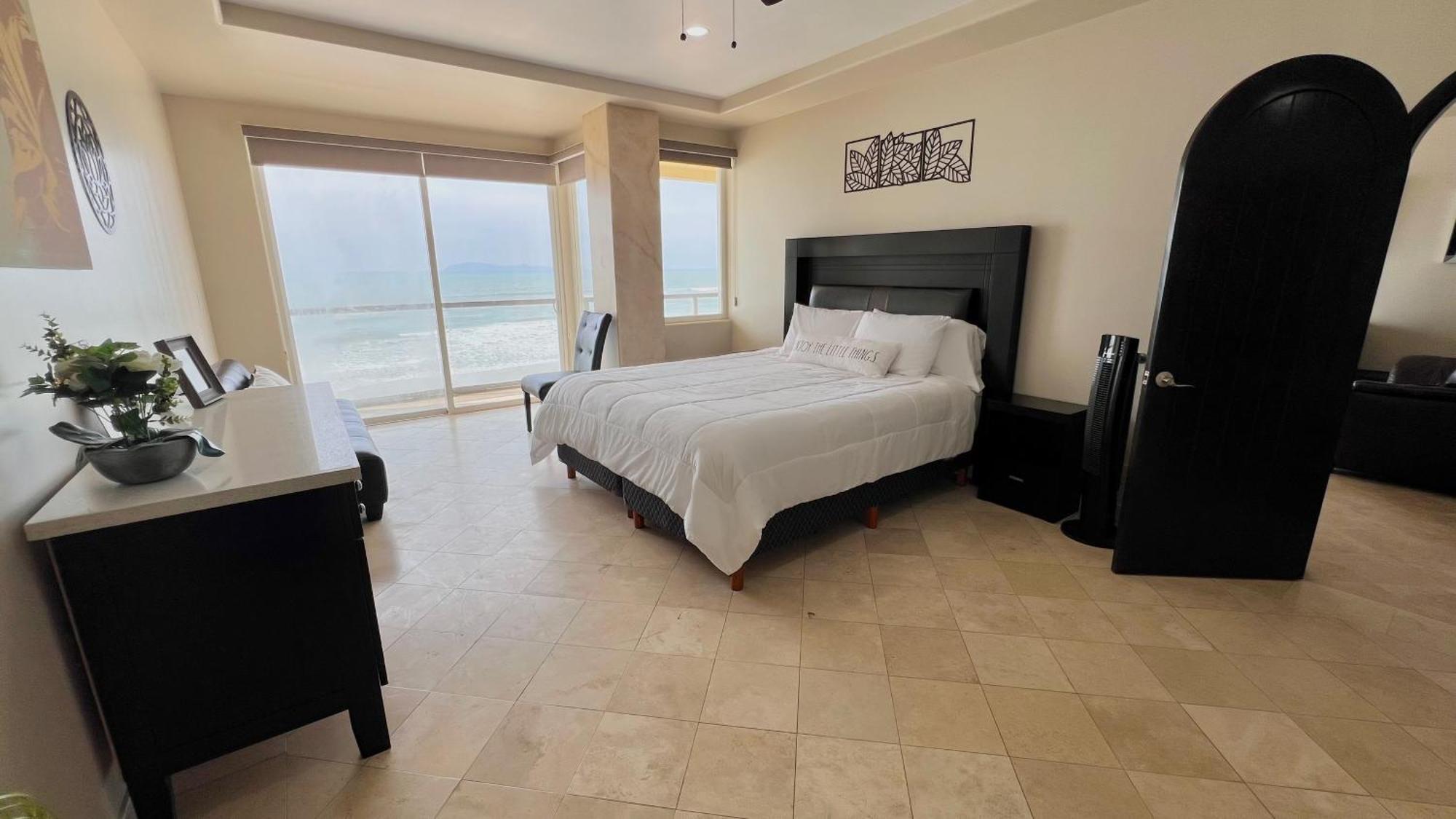 רוסריטו Beautiful Beach Front Condo Near Downtown מראה חיצוני תמונה